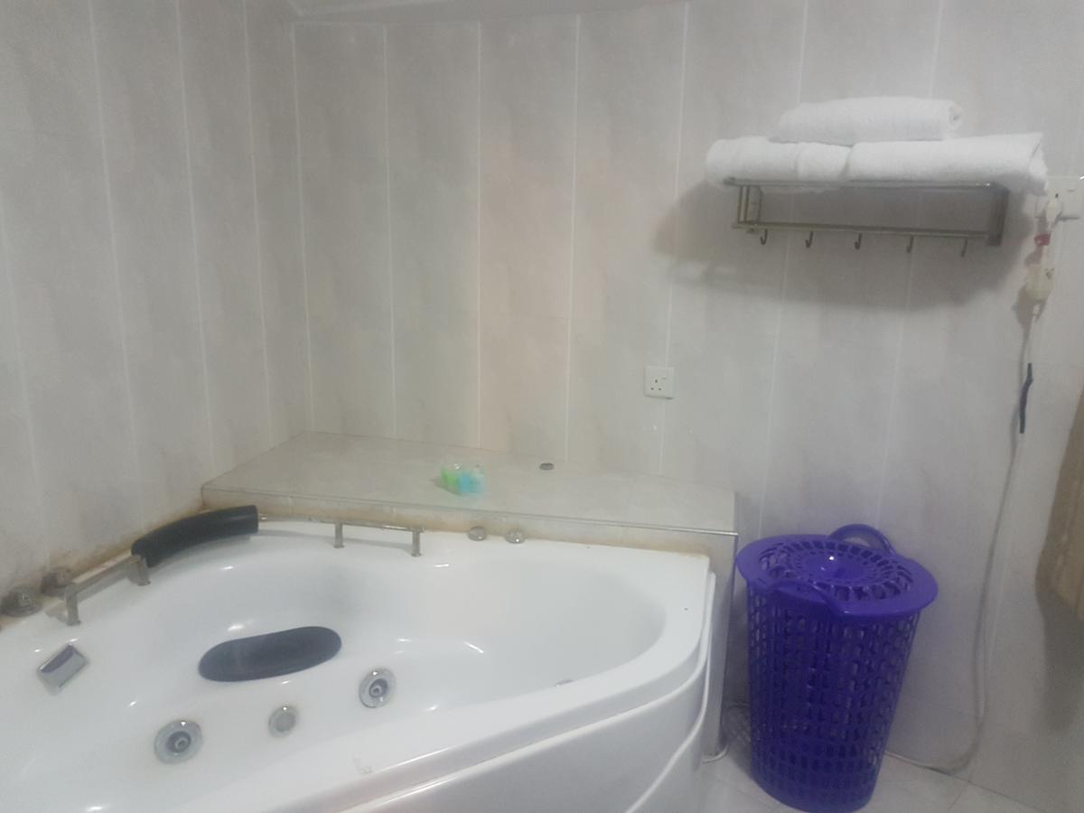 Mariam Hotel Tamale Ngoại thất bức ảnh